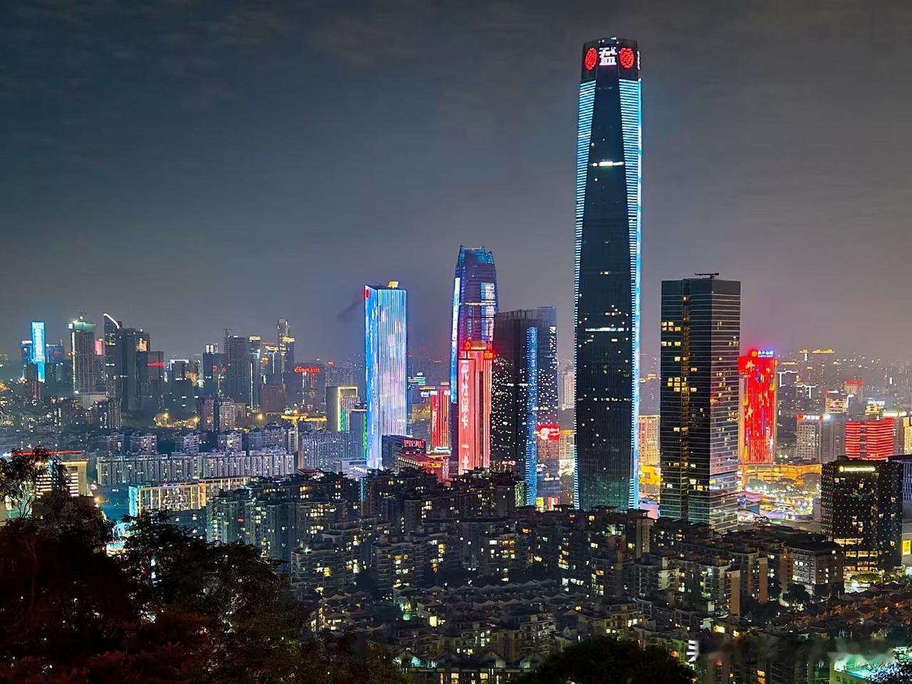 东莞夜色
五一假期来了，东莞附近有哪里大自然景点呢？东莞城市风景照 带定位晒今日