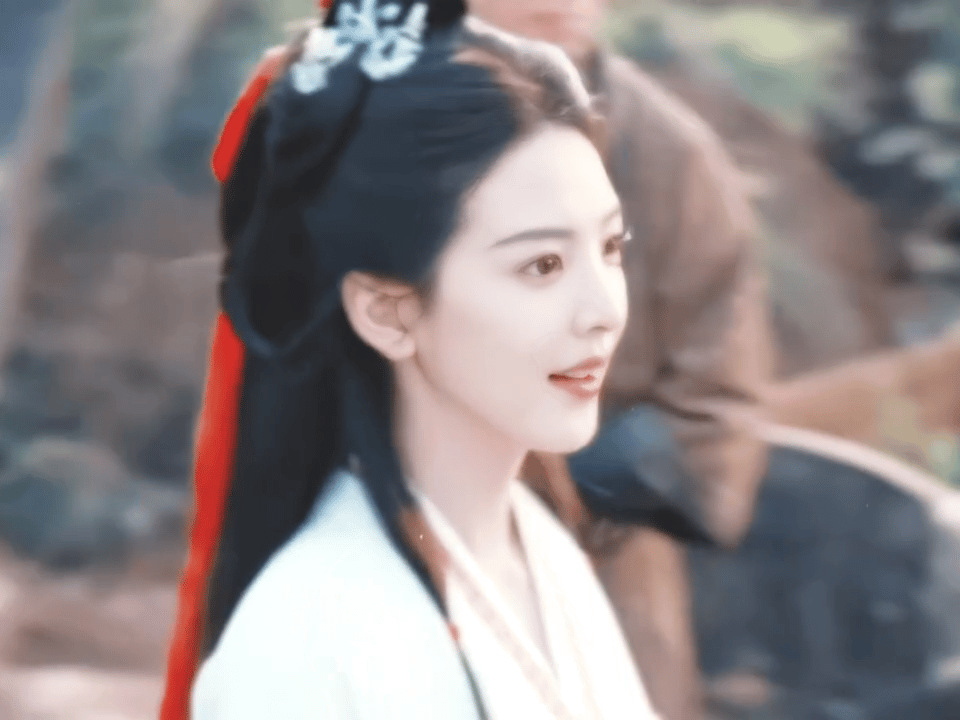 章若楠又美又灵章若楠真的是将玲珑这个角色演绎的非常棒啊！将那种又美又灵的感觉完美