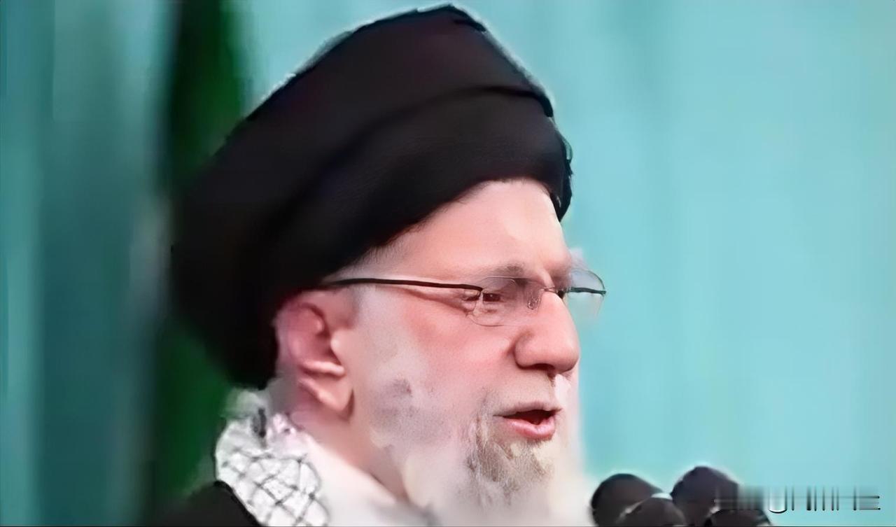 伊朗领导人哈梅内伊表示，近期国内骚乱是“美国策划的颠覆行动”。

哈梅内伊强调，