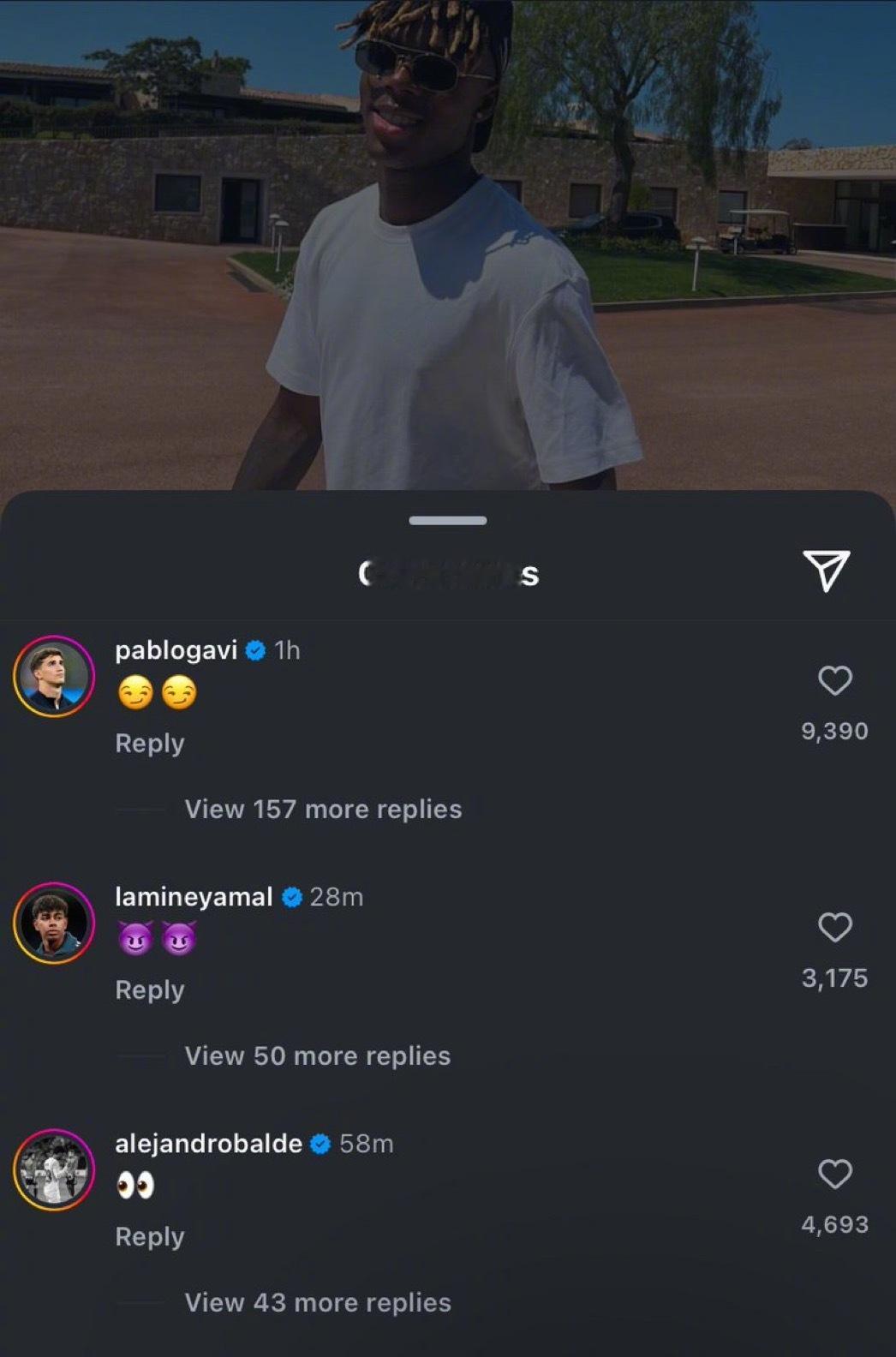 加维、巴尔德和亚马尔同时在尼科威廉姆斯的IG帖子下的评论#巴萨# ​​​