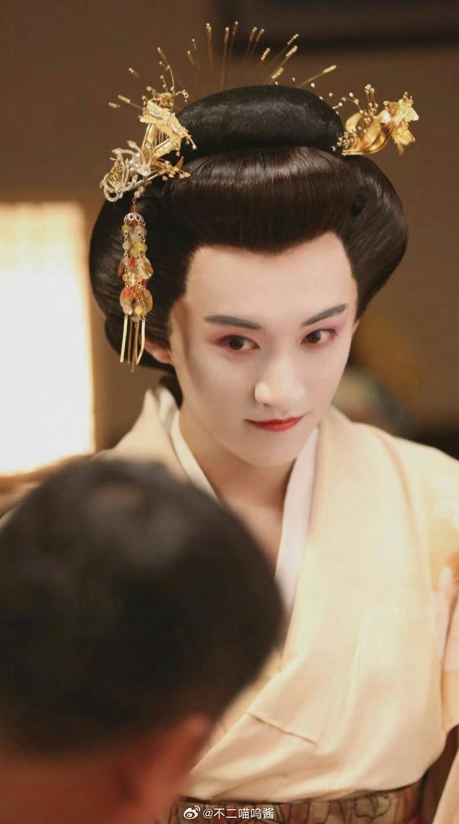 兰香如故大爷女装也是风韵犹存刘学义男扮女装 183的林锦岐还有酒窝，扮上女装居然