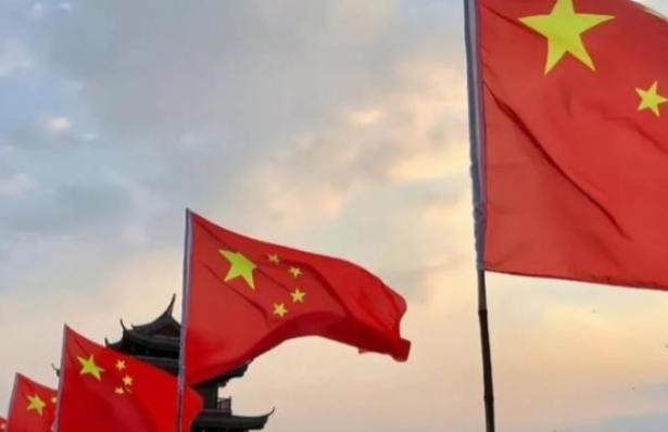 中国已经做好最坏打算了！不是派兵，不是站队，而是把粮仓、管线、中亚通道和人民币结