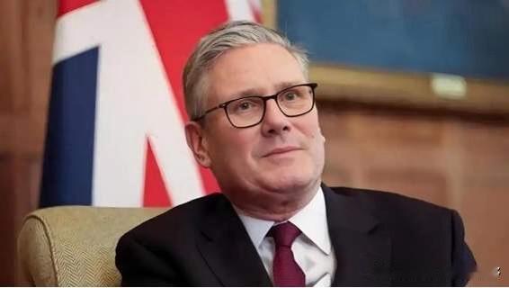 欠中资的钱怎么办？英国新首相站在唐宁街十号门口，对着全世界的镜头说：英国要重归稳