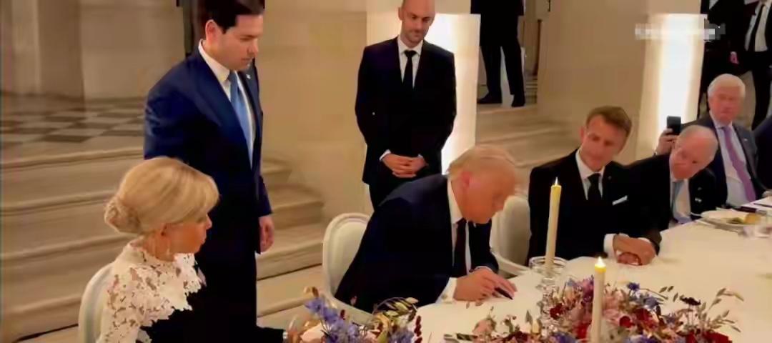 餐桌地震！特朗普G7凡尔赛晚宴餐桌签署美伊停战协议

美国当地时间6月17日，美