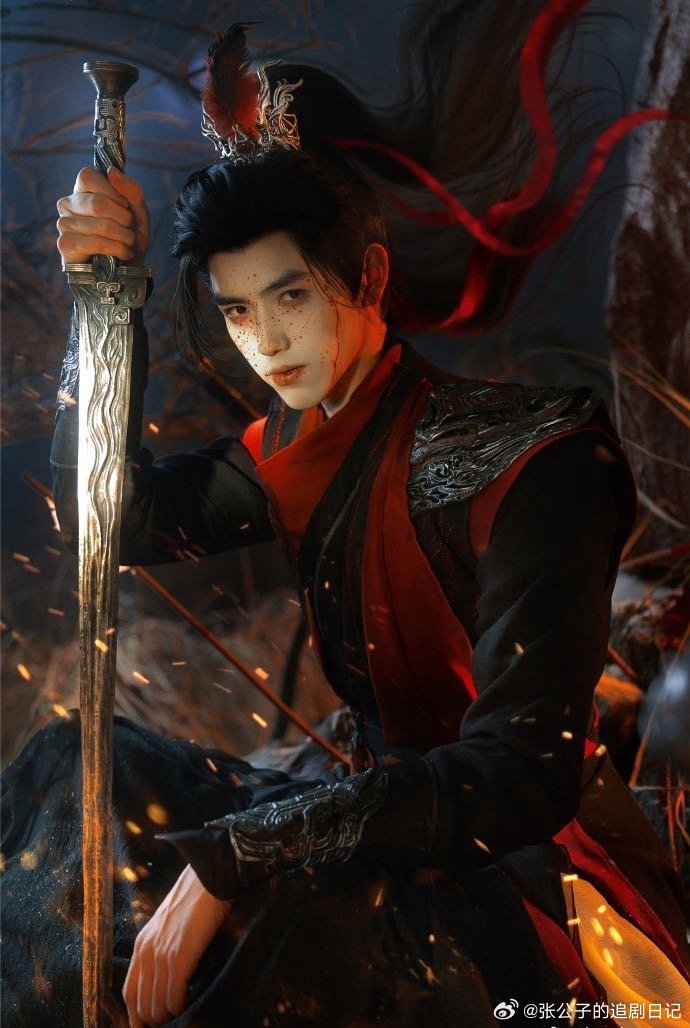 热巴陈飞宇台词尺度热巴陈飞宇这段不建议外放陈飞宇负伤卧榻。热巴俯身贴贴对视，软乎