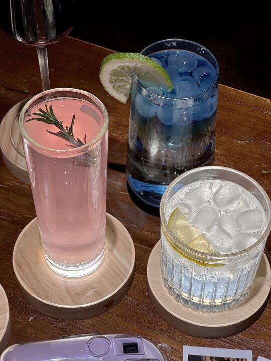 新开的！兰州首家！可以diy的调酒 🍸
