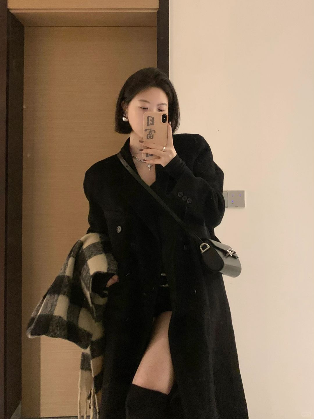 165/120 微胖穿搭 黑色大衣尊嘟经典