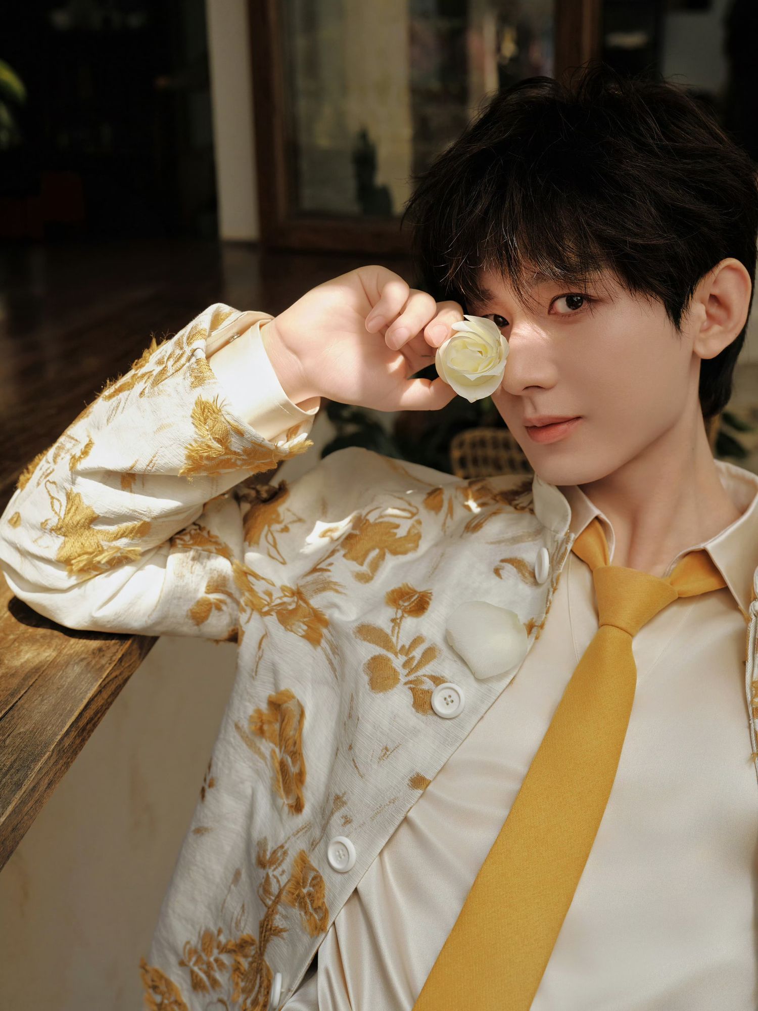 成毅两京十五日cy成毅朱瞻基成毅，世间所有的美好也不及你暖暖的笑，再美的风景也不