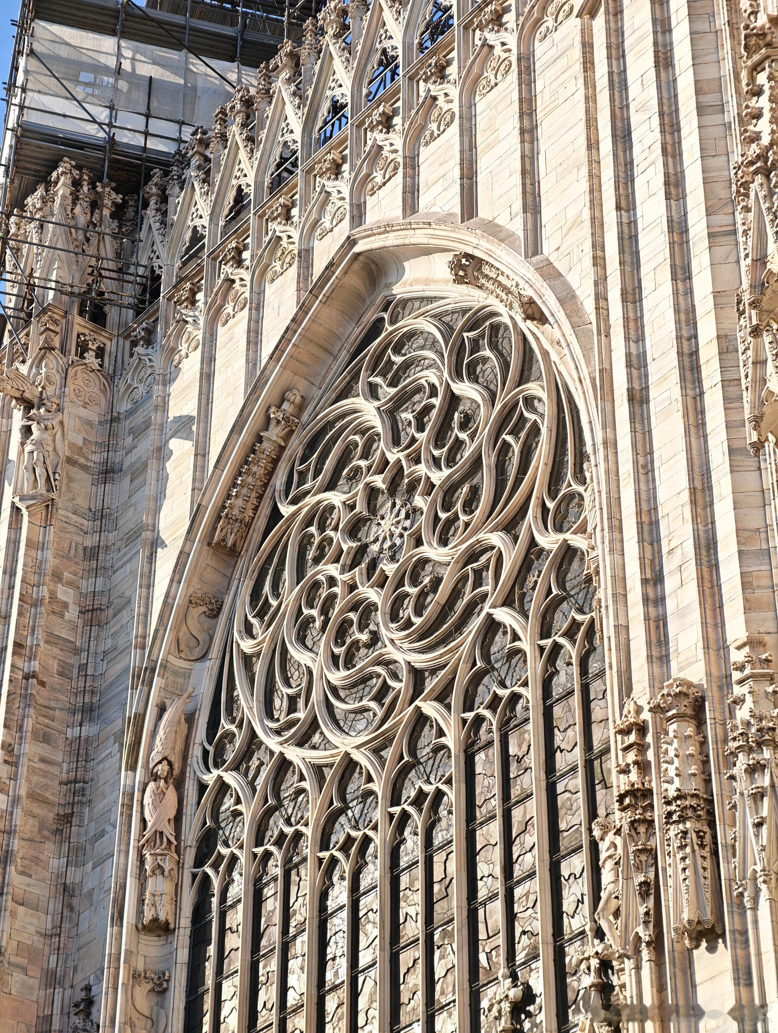 米兰中转结束坐上小火车出发威尼斯！（29还能买打折票，欧盟这福利确实666）