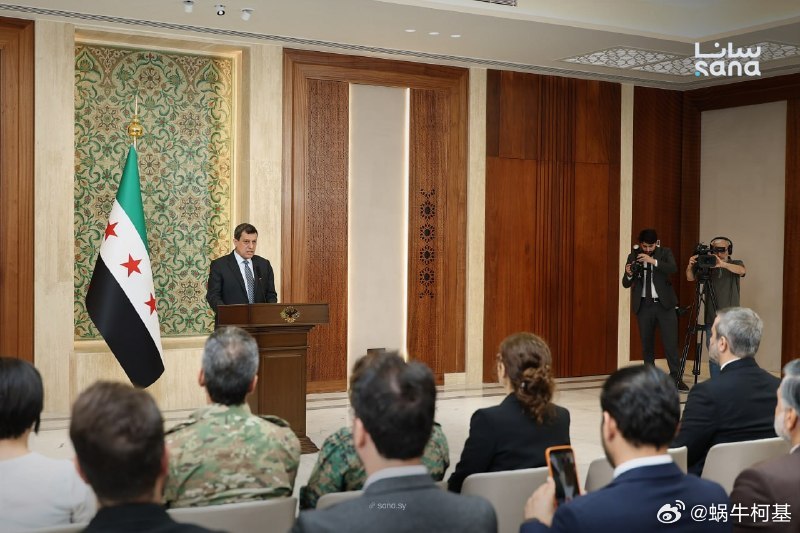叙利亚民主力量（SDF）正式宣布该组织解散，并表示其将完全融入国家机构。来源：叙