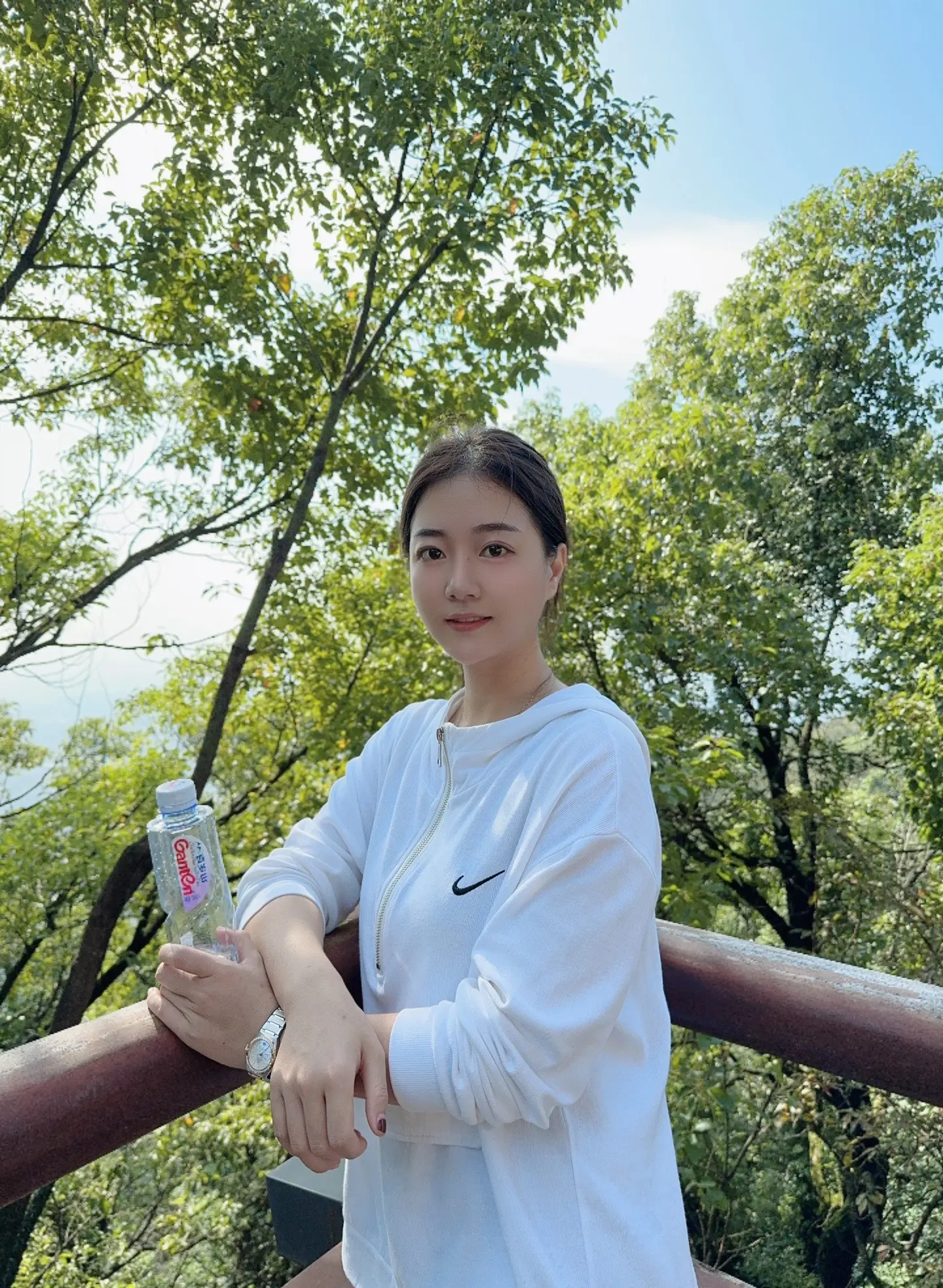 总想把钱存起来，花在刀刃上，结果发现生活处处是刀刃，为了省几块钱停车费...