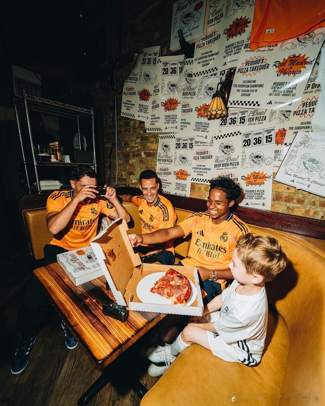 🍕 Pizza party, Madridista-style! 🧡 ​​​