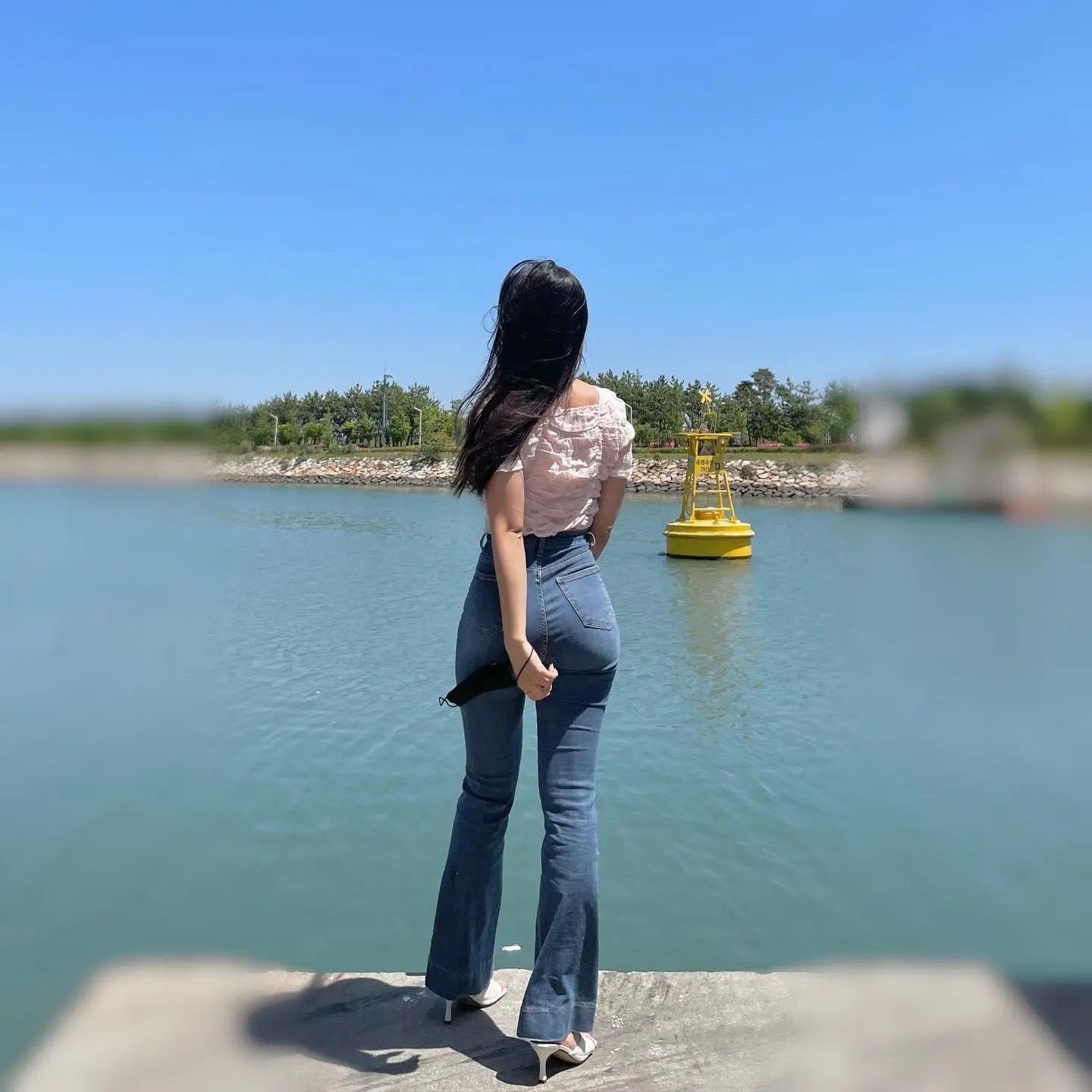 有这样的女朋友，你几点回家？