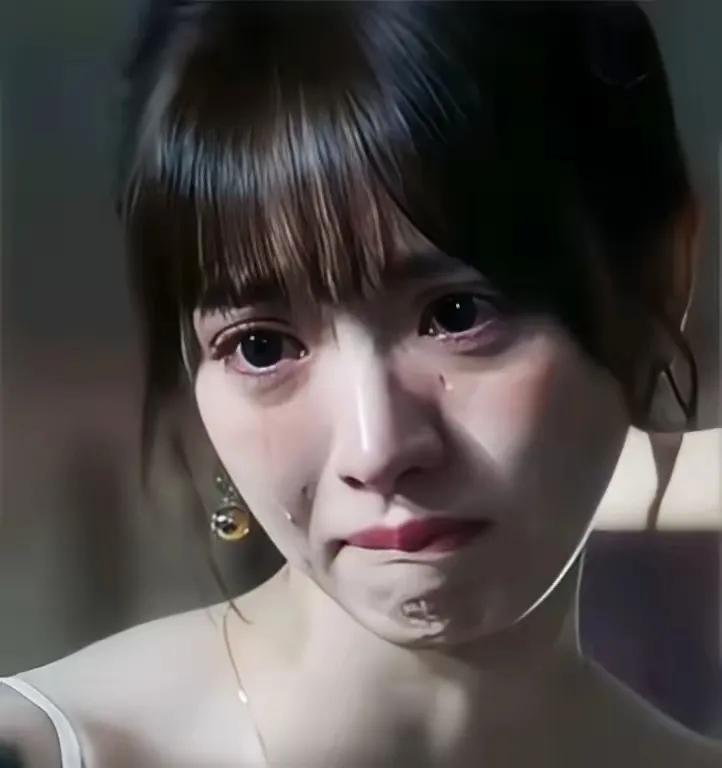 真的太让人心寒了！一位妈妈只是去阳台收个衣服，竟被自己4岁的儿子锁在外面整整一下