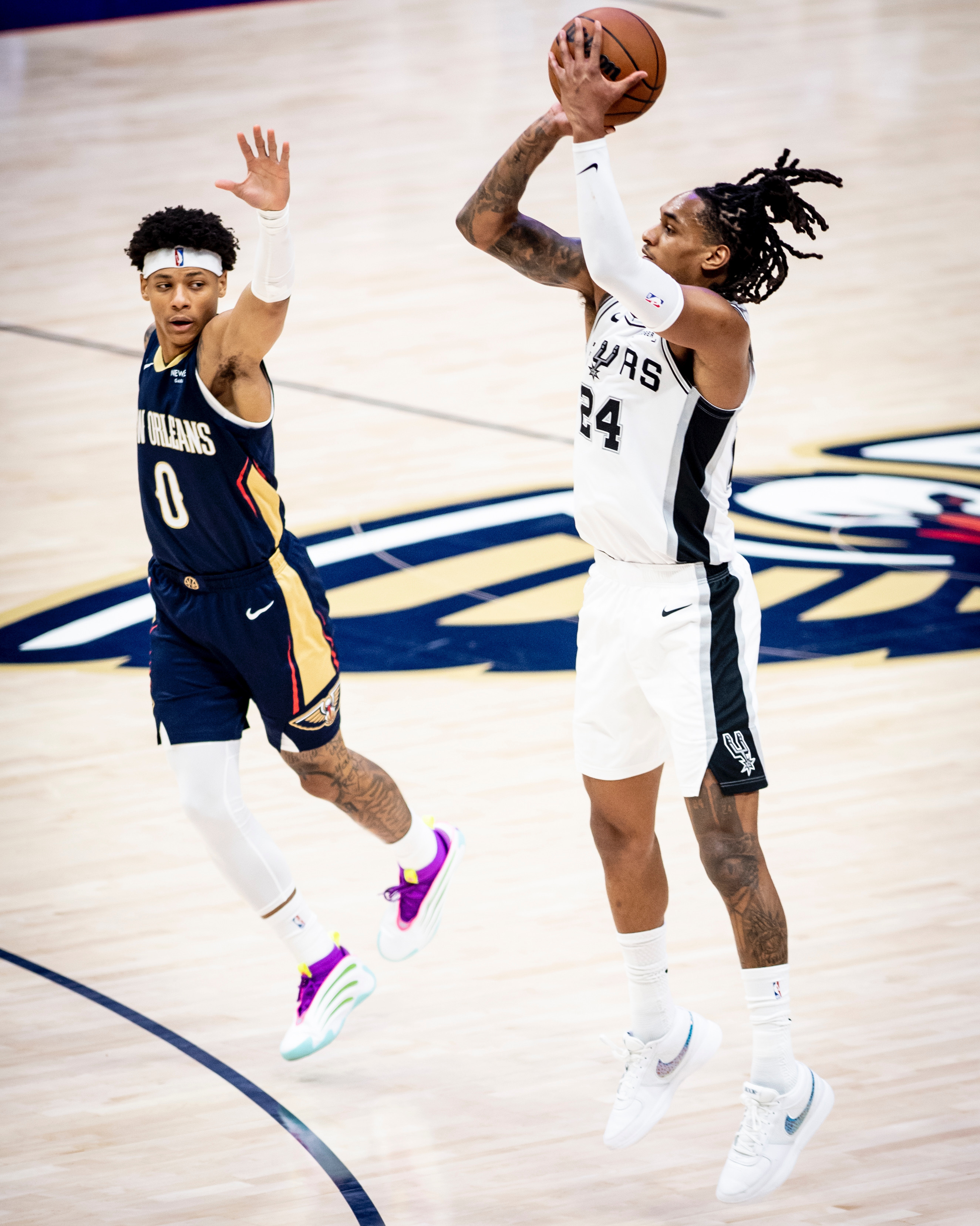 瓦塞尔今天三分14中6 手硬！文班6犯后他这个三分真是大心脏nba ​​​