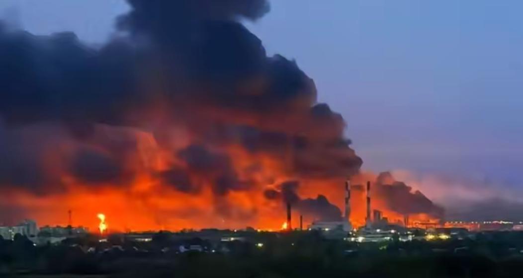 乌军总参谋部声称，乌军袭击了专门生产塑性炸药和固体火箭燃料组件的俄罗斯图拉州叶夫