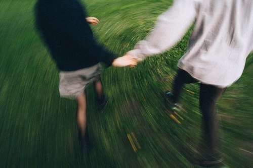 最近治愈我的一段话：“如果说祝福的话，我不想祝什么成功，赚钱，出人头地。我想祝你