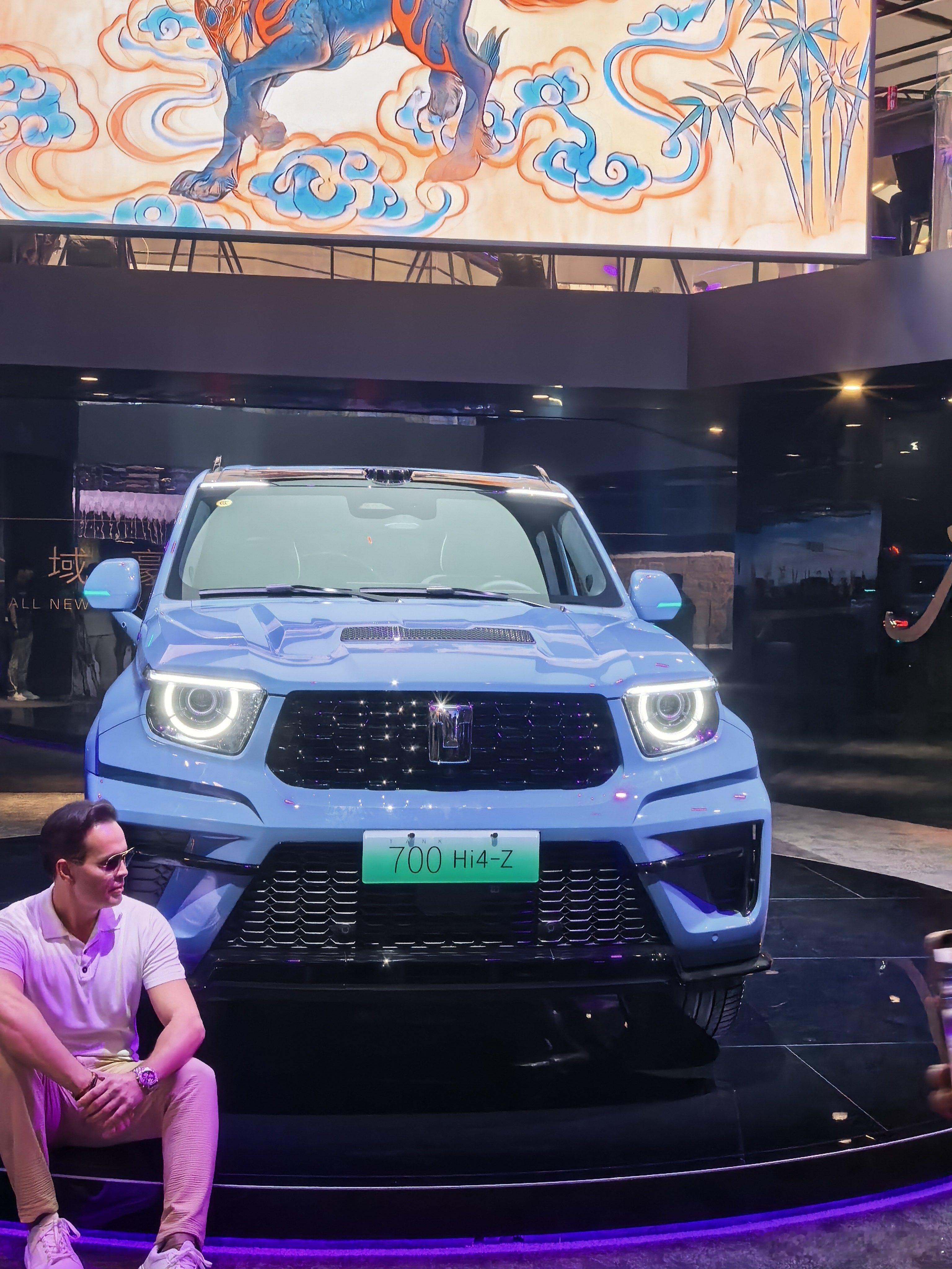 你觉得：这颜色好看？坦克700