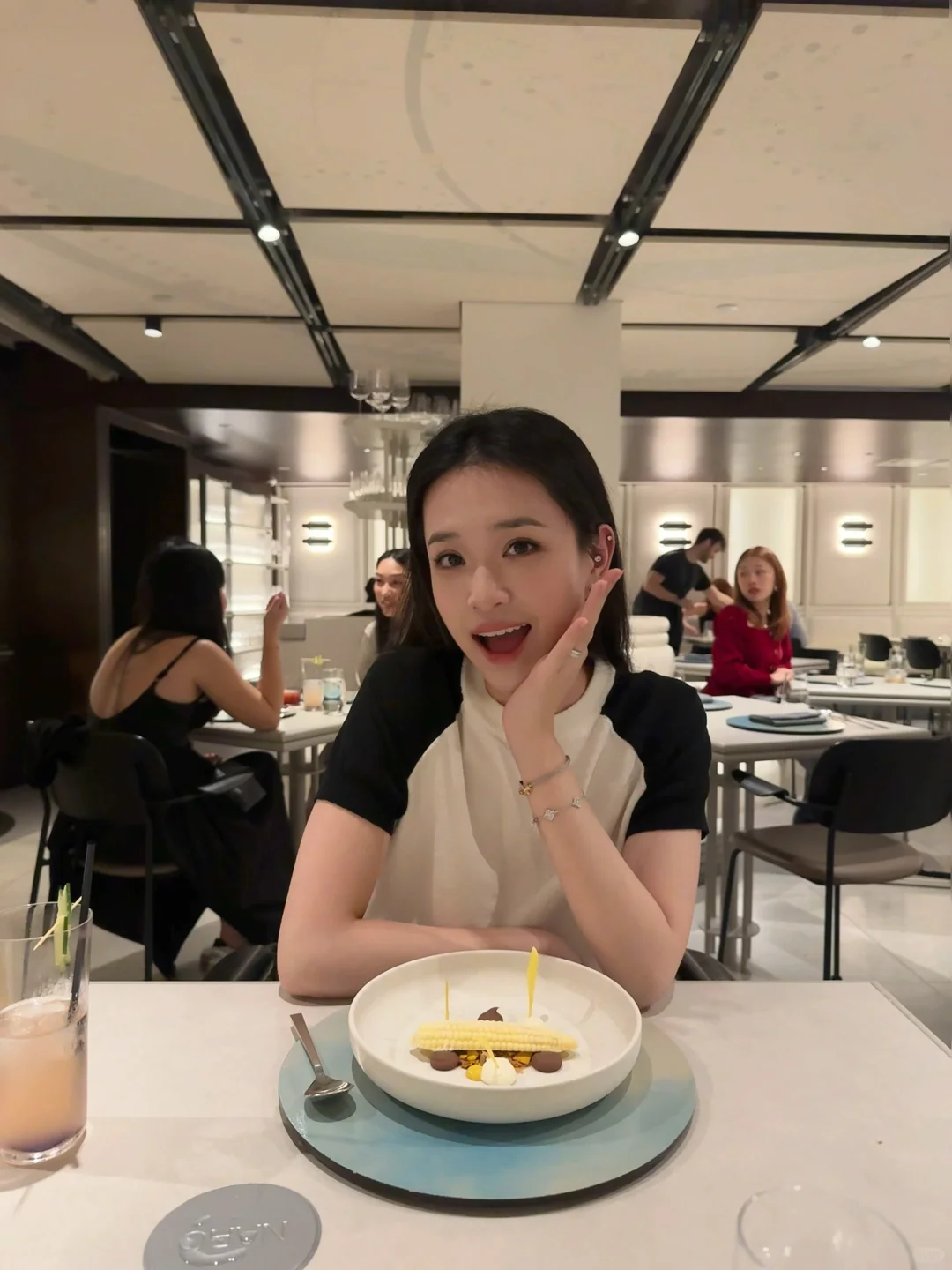 纽约周末｜发个live试试，Naro的🌽甜点好可爱