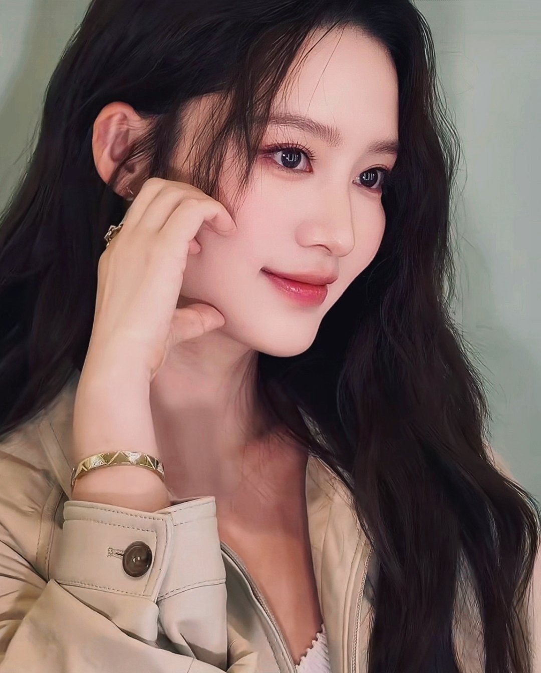 妙烟本妙李沁prada