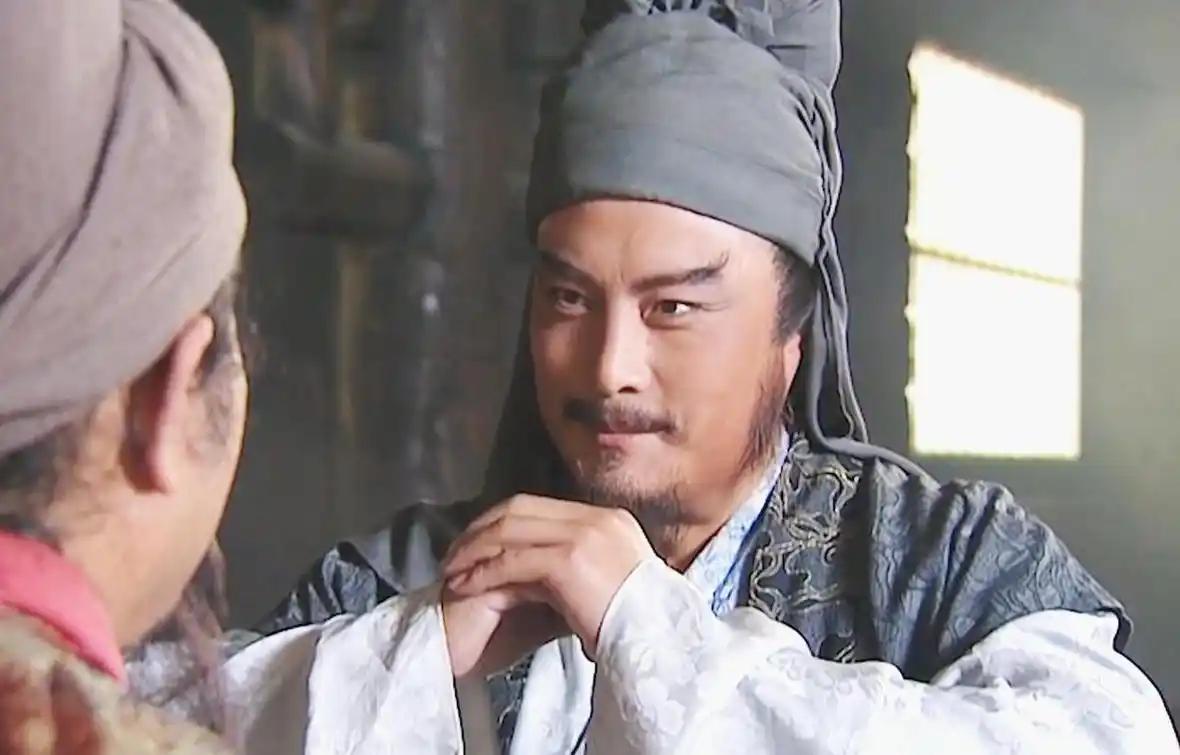 水浒中， 卢俊义 是个可有可无的人物。梁山受招安后的故事都是胡扯，狗尾续貂而已。