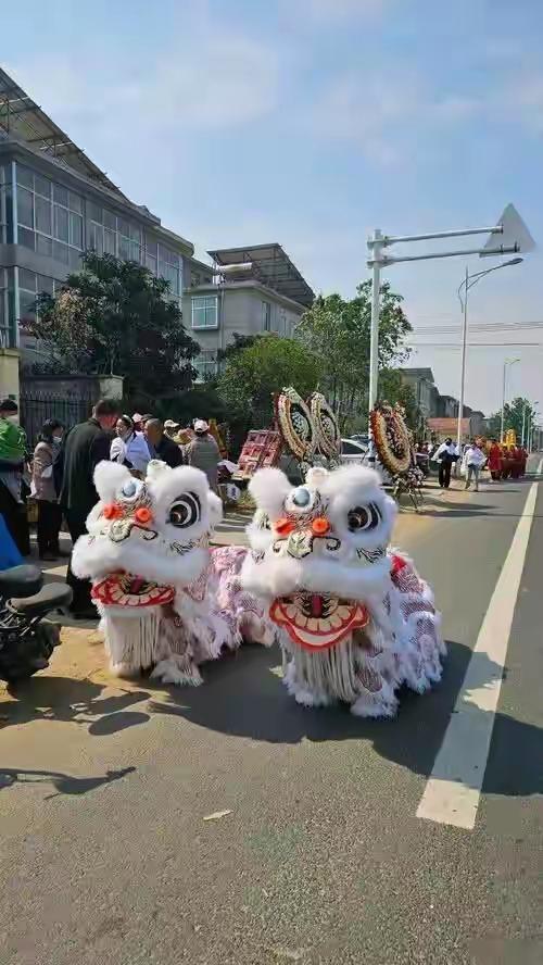 花十几万在农村翻新房子就为办一场丧事，这笔账到底值不值？

花十几万在农村翻新房
