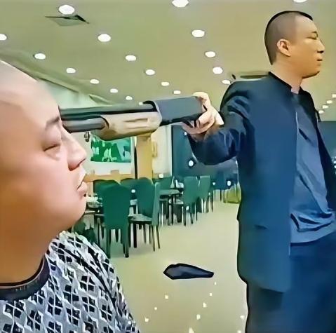 12月9日，日本媒体（NHK）披露了解放军战机使用雷达照射驱离日本战机一事最新细