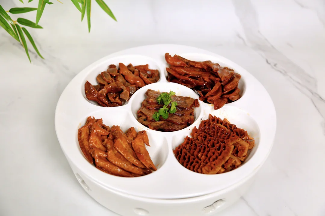 谁懂啊！一口卤味治愈所有疲惫✨ 生活无解，卤味来解🍖 平凡日子里的快...