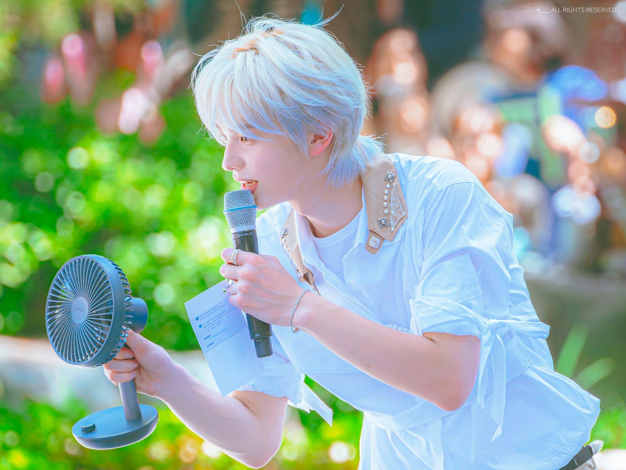 /BLUEBLANK__ 