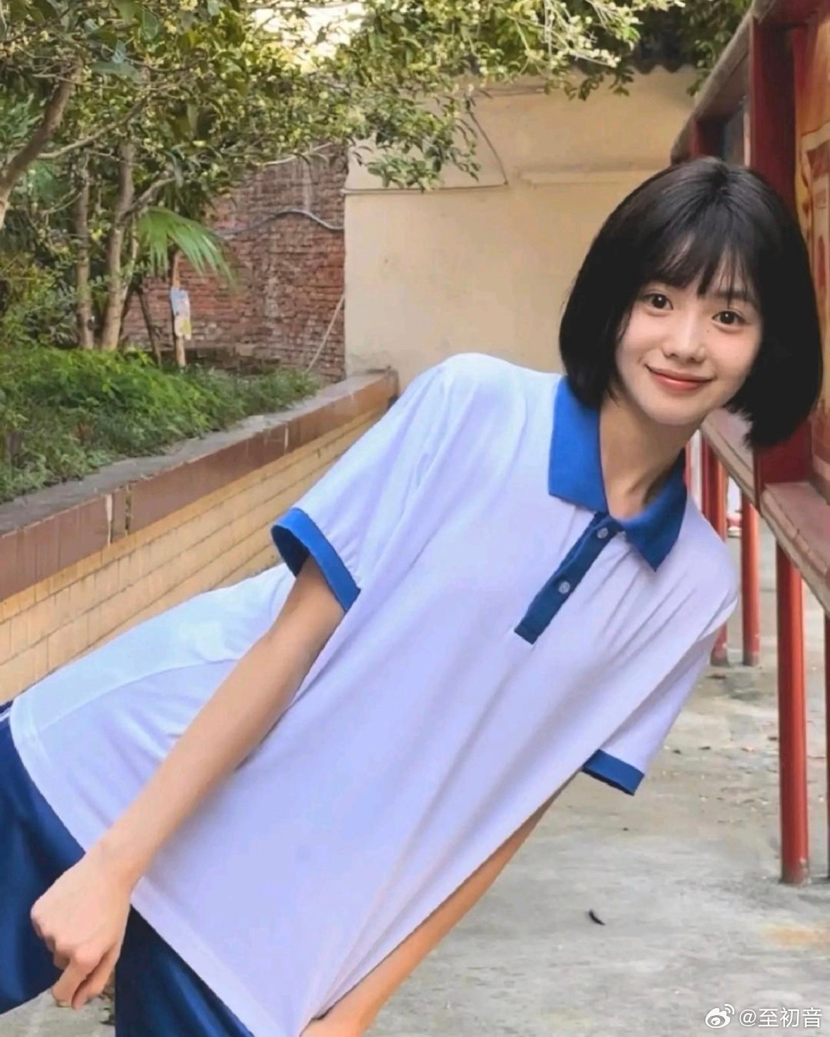 刘浩存的学生装也太清纯了 在大家高中班上能当班花吗？ 