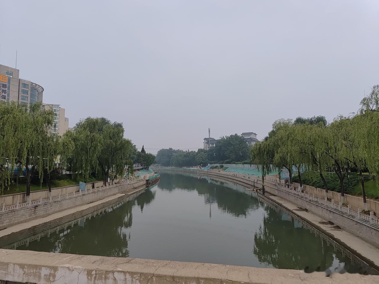 终于明白刘备毫无征兆的提醒诸葛亮不能用马谡了。
马谡的简历很不错，跟着他哥打了不