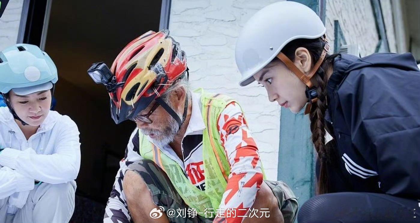 Angelababy奇遇人生Angelababy（杨颖）资助徐玉坤一事源于两人在