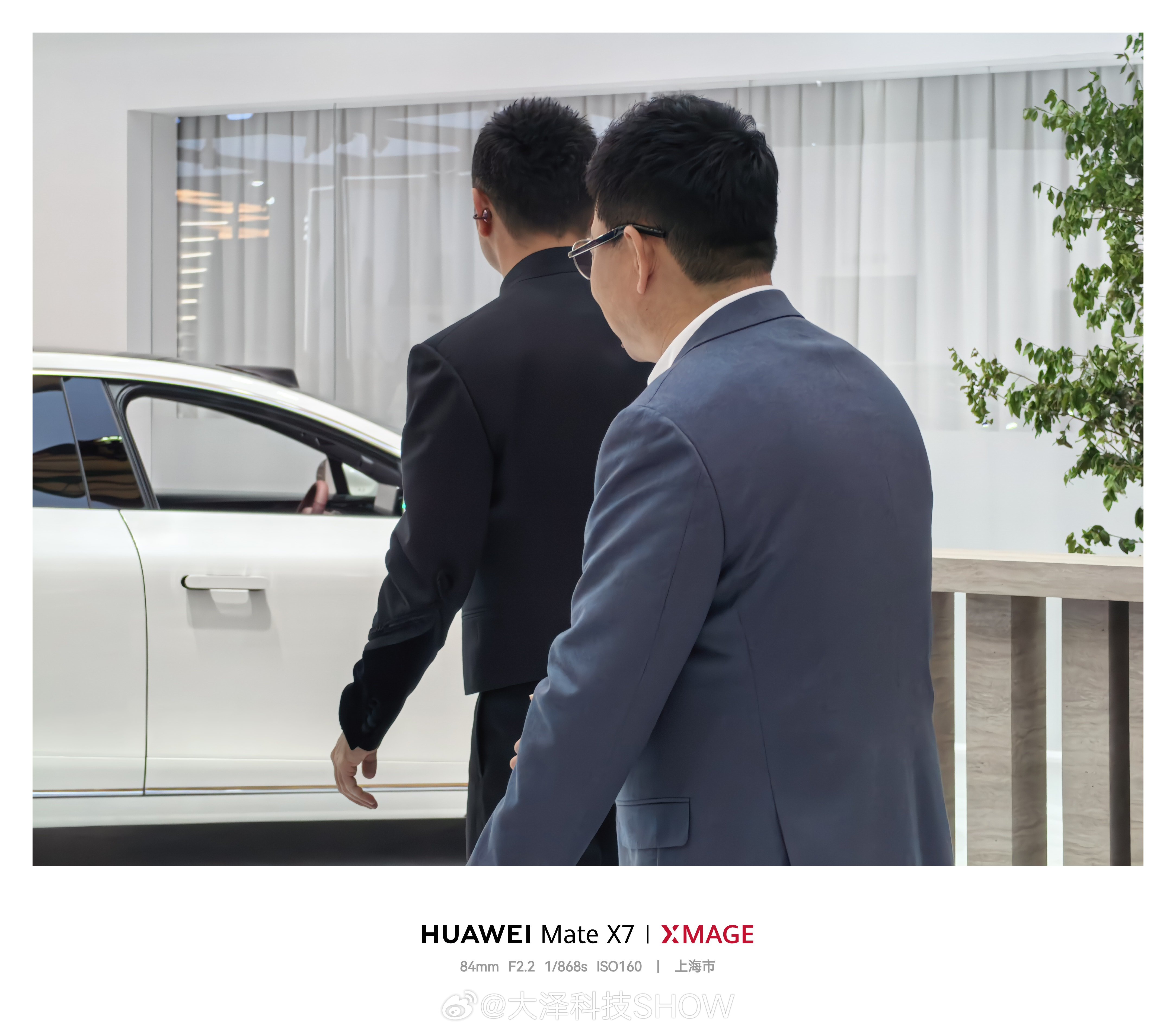 余承东称问界M8交付突破16万辆今天直播干货不少，我在媒体区等了一个小时，最后拍