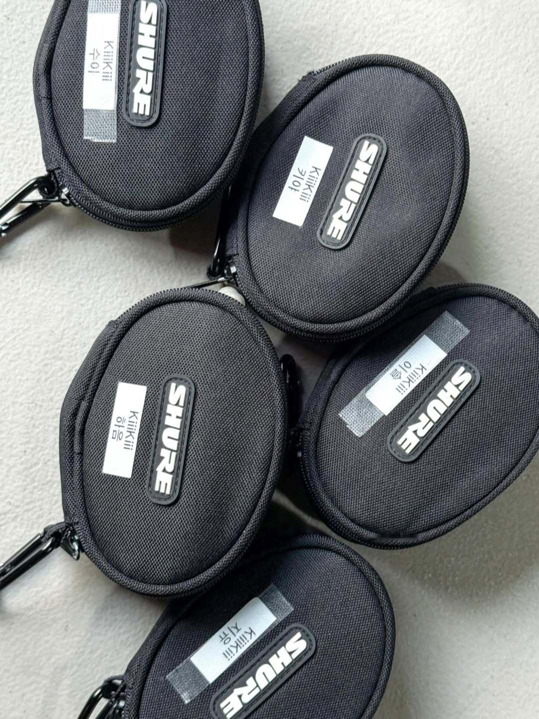 KiiiKiii纪念出道300日公开的照片 