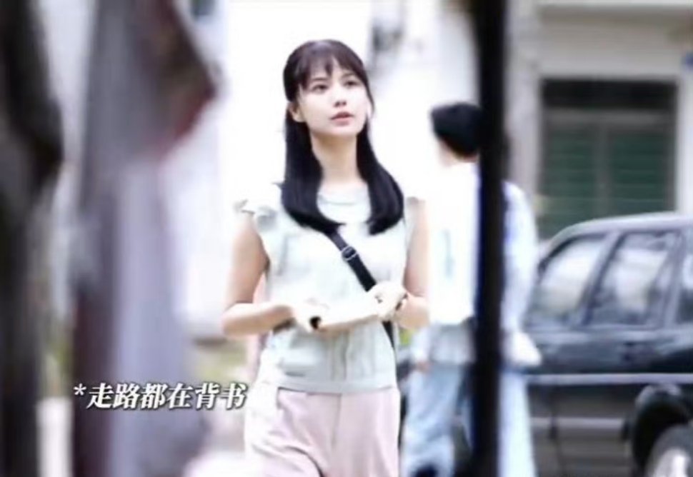 姜珮瑶 大女主成长爽文姜珮瑶把“学习型大女主”演活了！📚沉浸到忘我的备考状态，