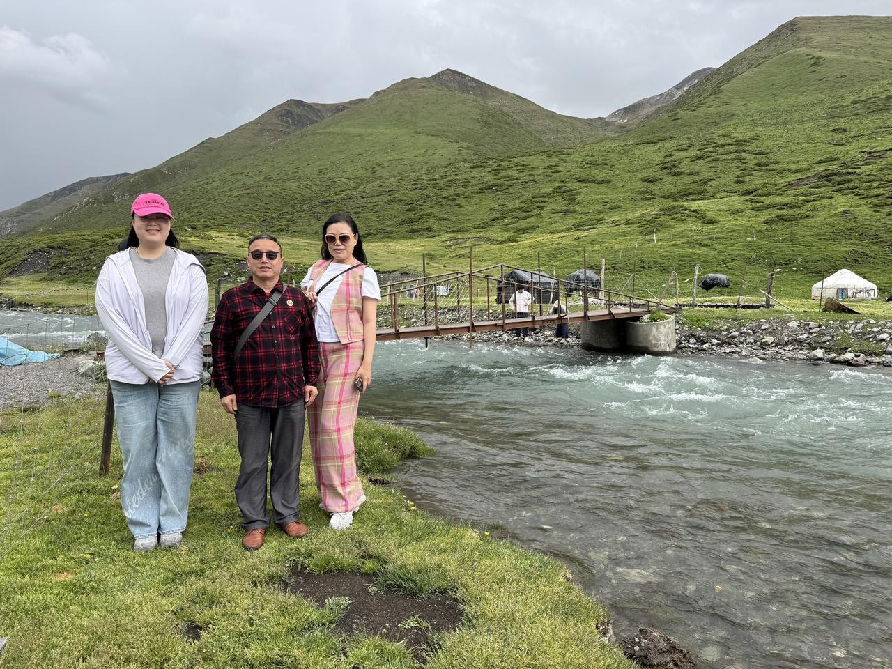 感受大自然山河作伴 徒步山川河流 见山见水见世界