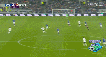 在欧冠切尔西的替补门将出现失误，现在主力门将桑切斯也出现了失误，贝托的射门，桑切