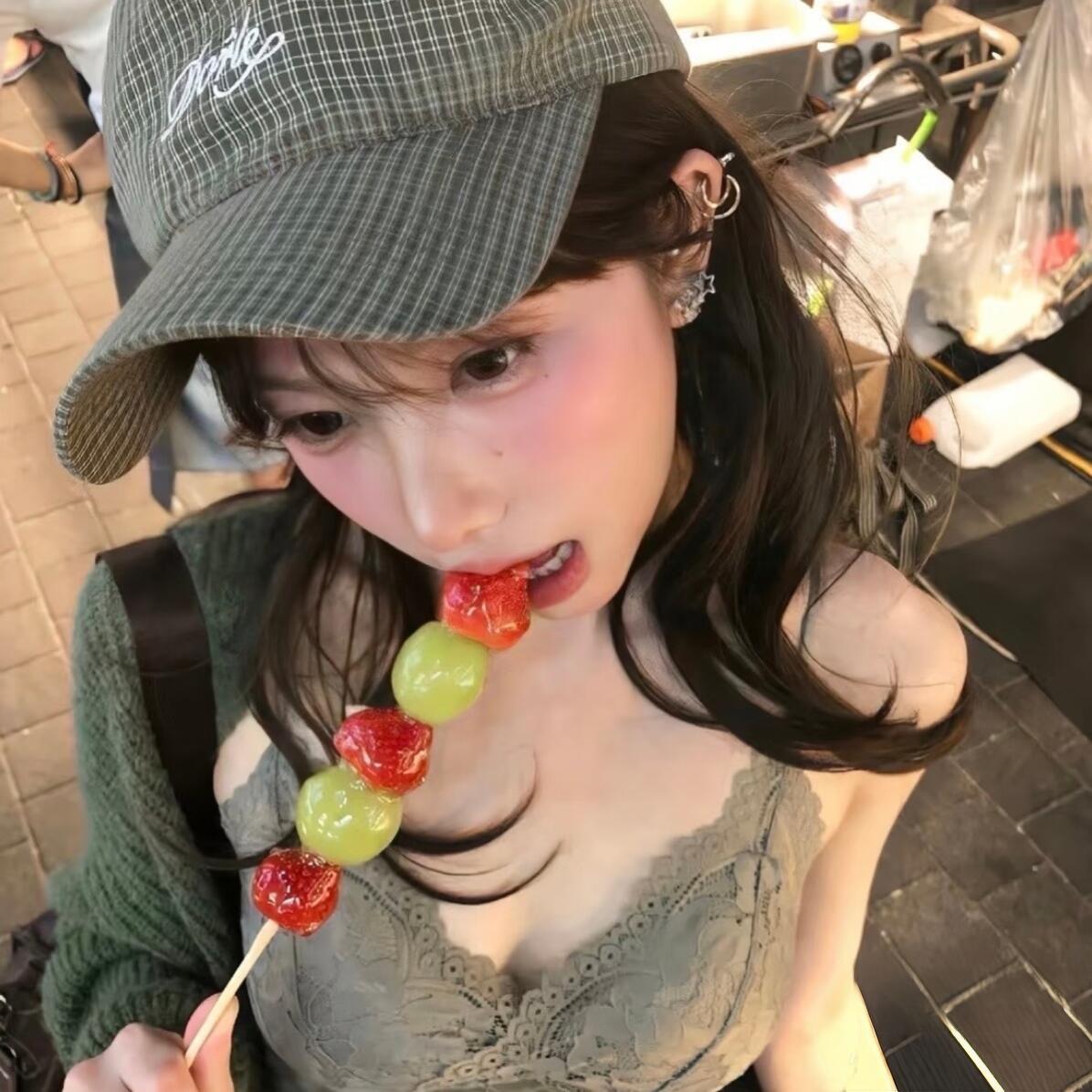 𝙎𝙃𝘼𝙍𝙀 - 女生头像｜审美积累｜活力感｜古早像素 