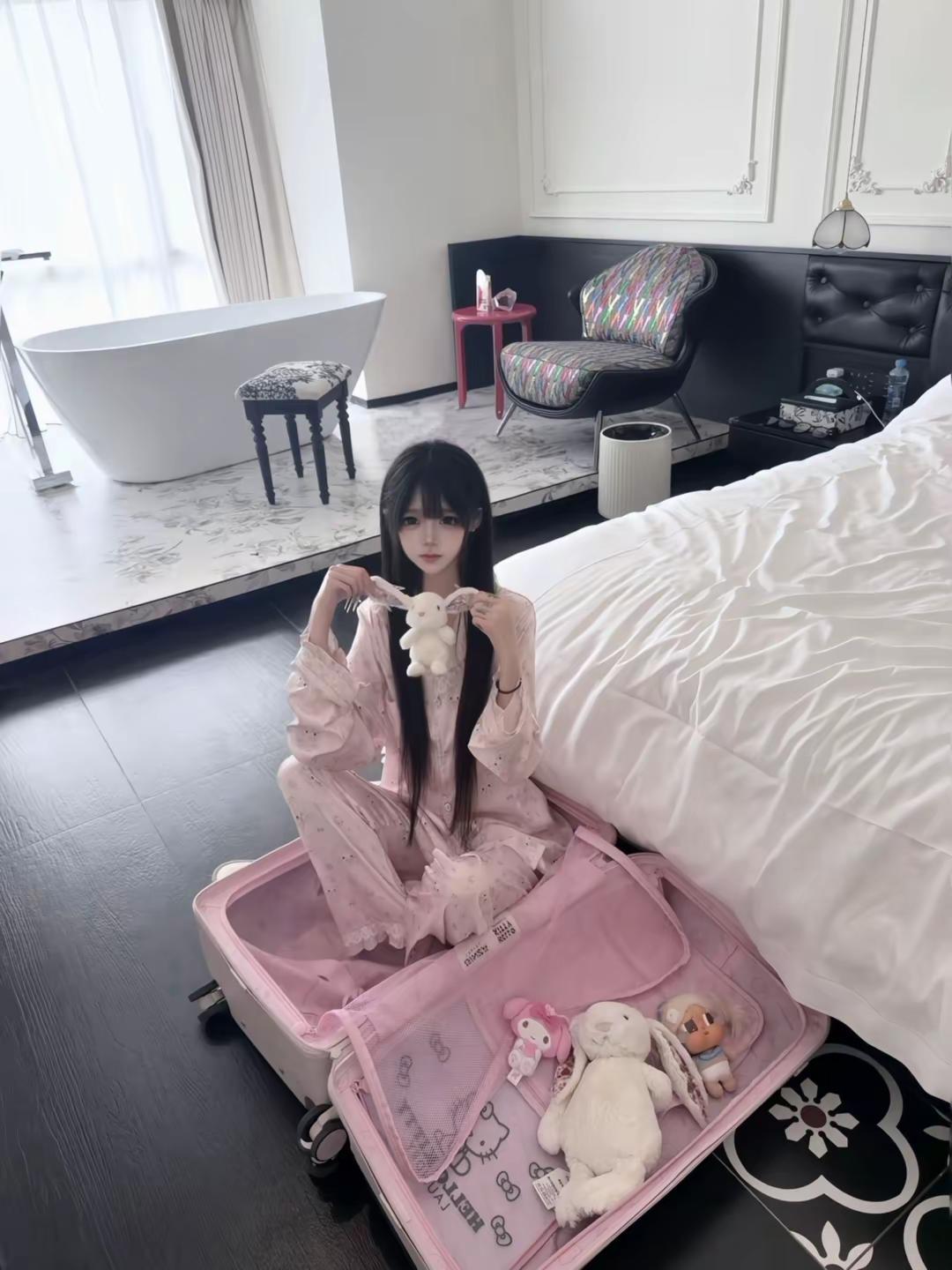 把我的顶美整容思路拿来 把我的大结果穿搭拿来 把我的好嫁风拿来 把我的土纯风拿来