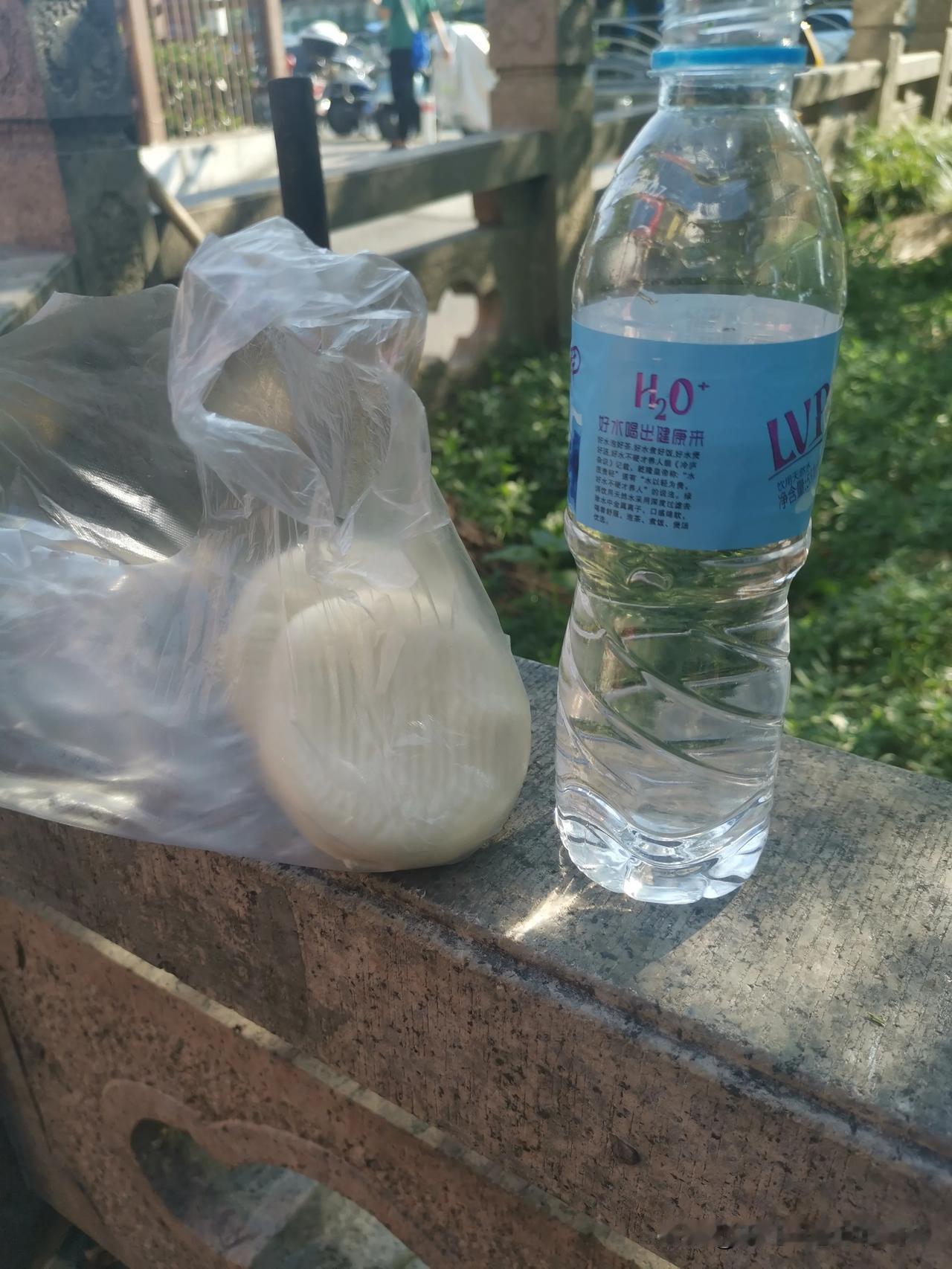 早饭有点少