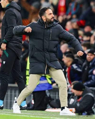 阿莫林又开始犯病？
有一说一阿莫林目前思路还是清晰的，但有时候有点轴！
阿莫林上