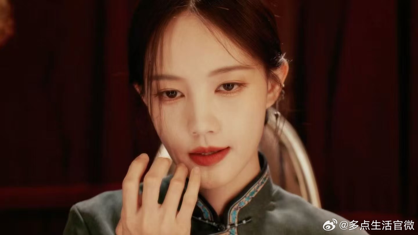 李一桐这帧神了李一桐神了 看到李一桐这帧神了，完全就是神镜头呀，眼神里面带来了这