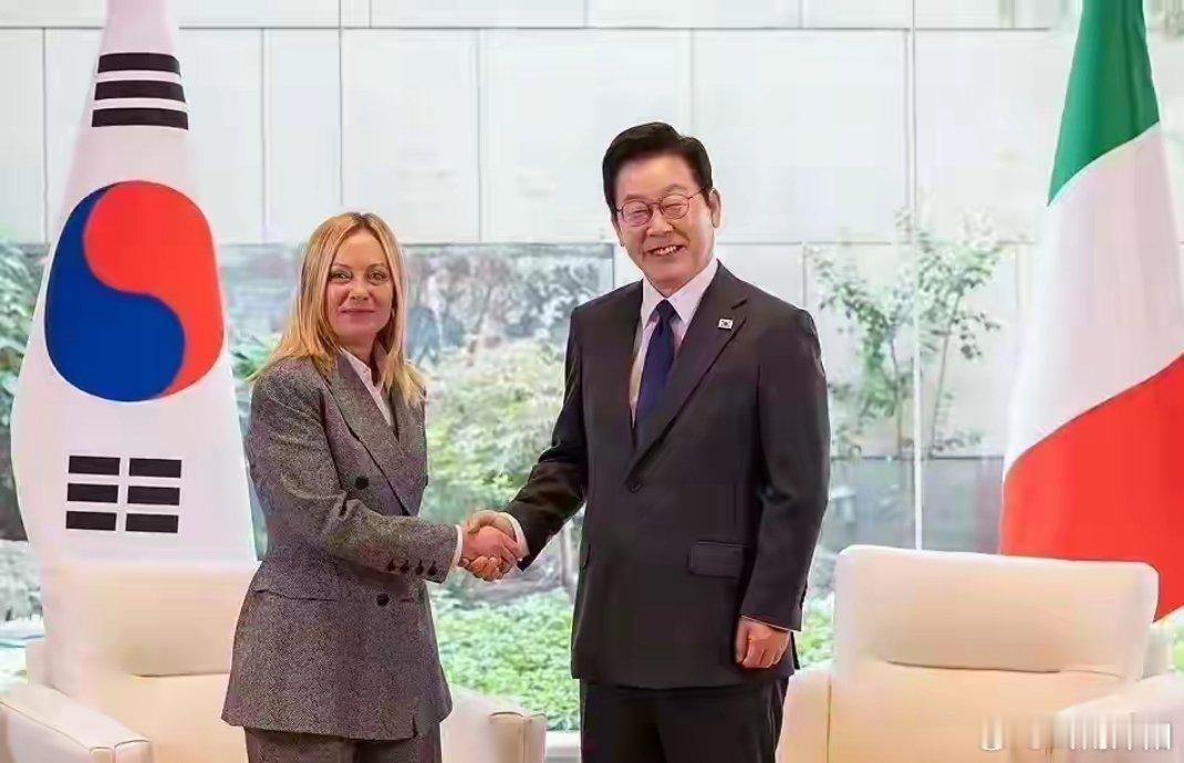 欧洲政要近期的亚洲行，不少都绕开经贸、文化合作的正题，反倒急于要求亚洲国家选边站