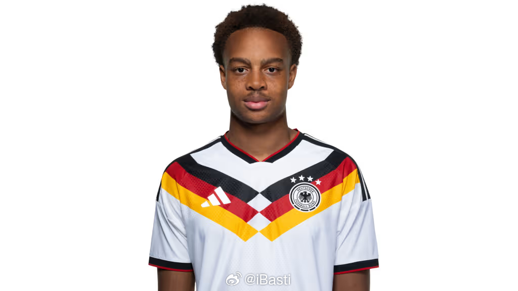 由于美因茨05中场阿米里内收肌受伤退出，纳格尔斯曼补选了年仅19岁的莱比锡RB中