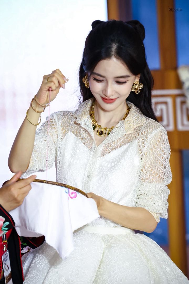 Angelababy像是来和我结婚的我宝宝给我结婚怎么了