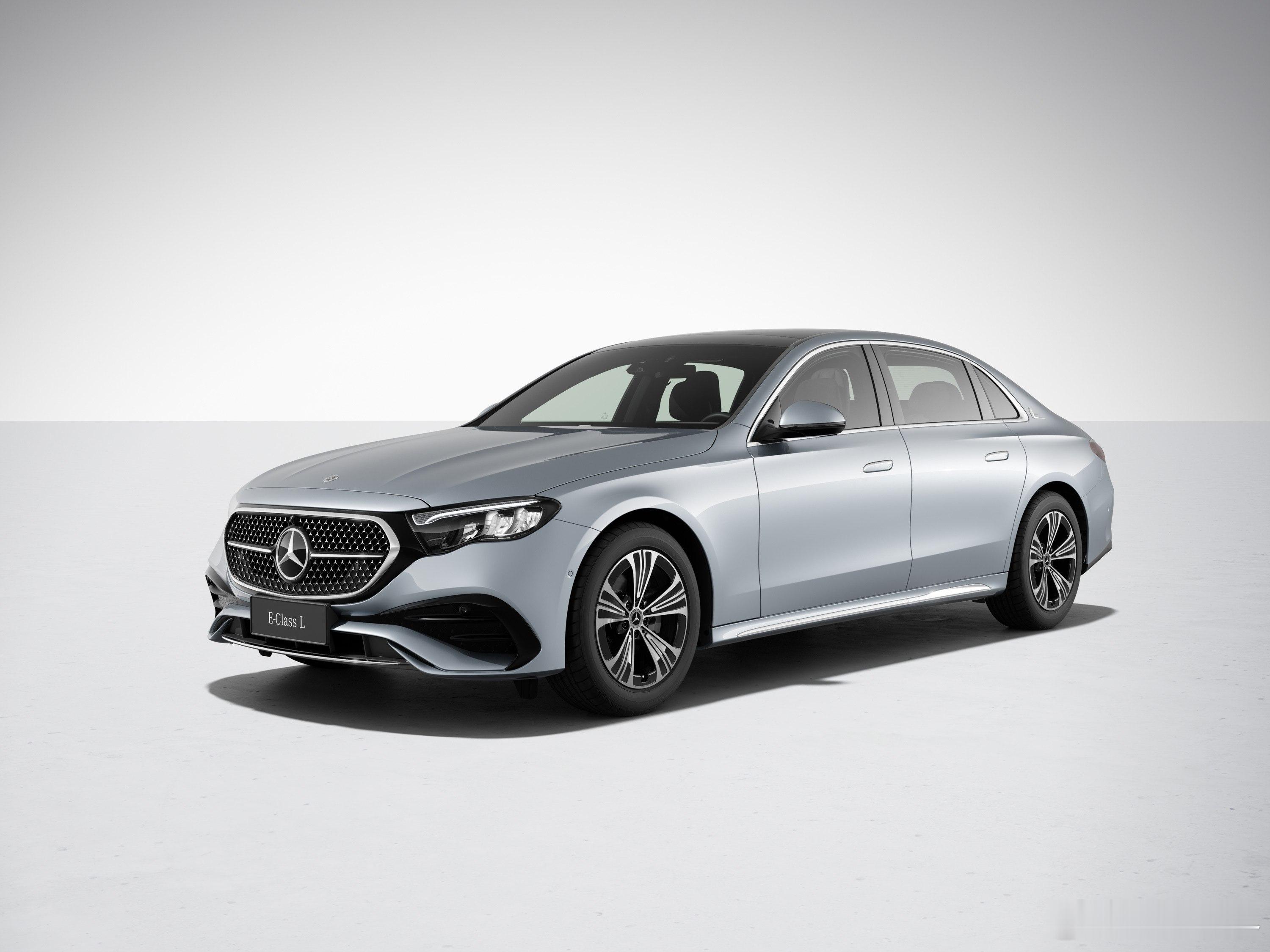 3月1日，全新奔驰E级长轴版新增4款车型。E300L尊贵型轿车/运动轿车，厂商建