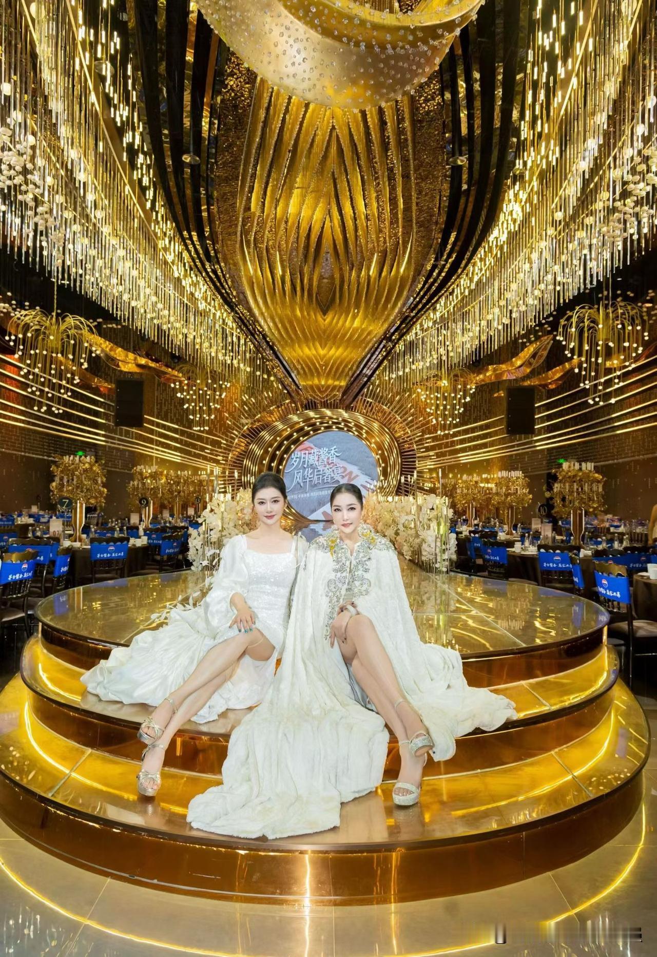 真正的顶级女性魅力：万般风情，不及酱香风骨灵魂有香气的女神
 
世界首富艺术家武