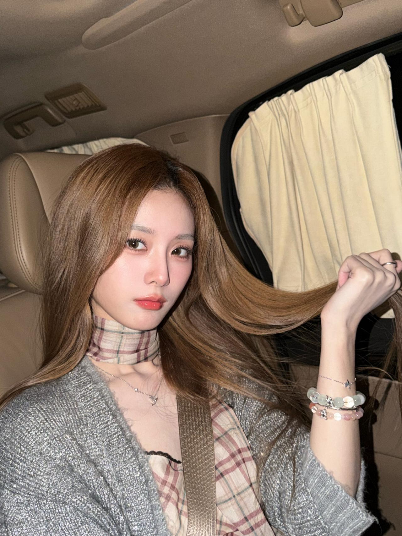 美得不要不要的[飞吻]
徐艺洋