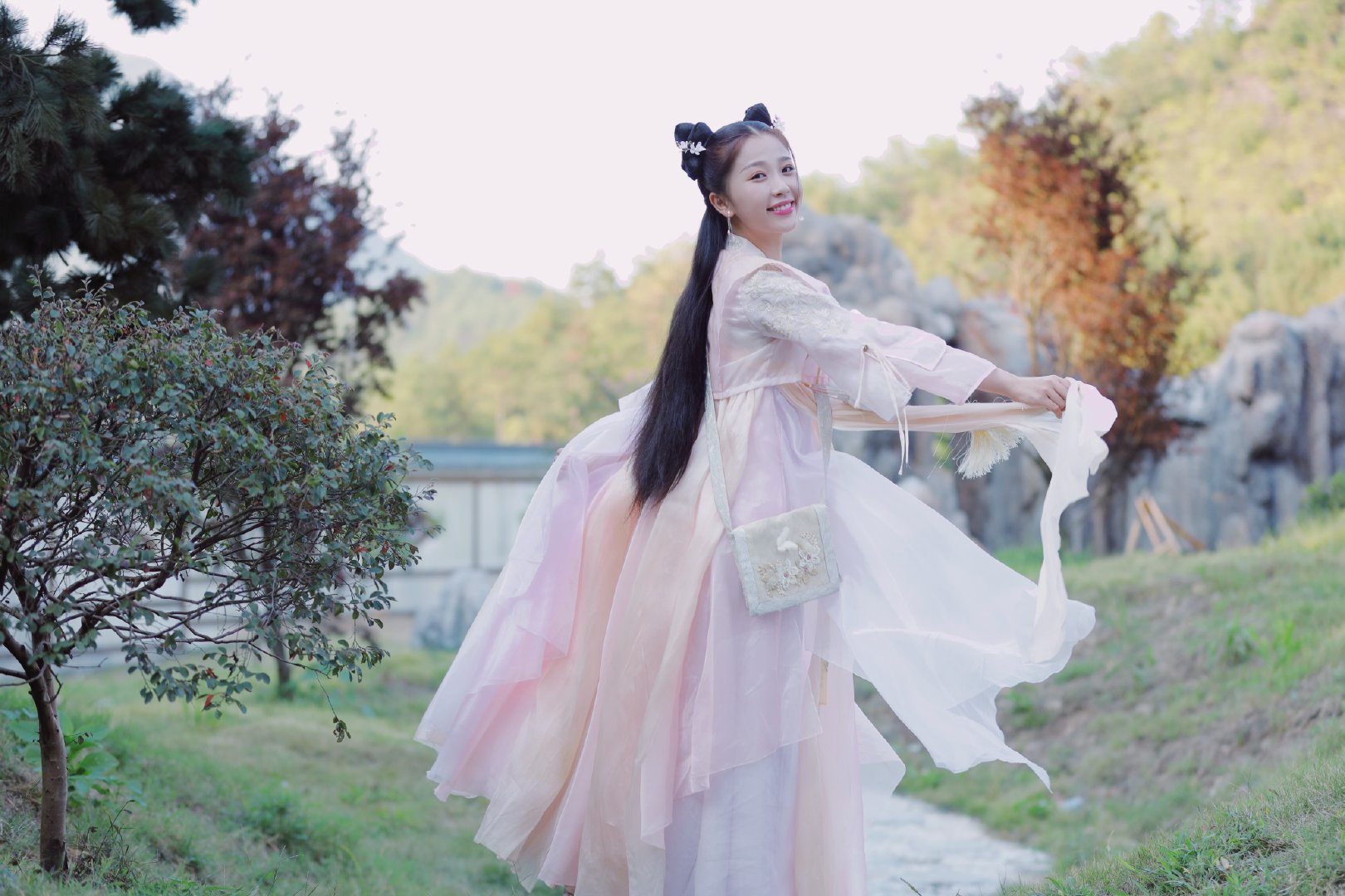 小三七的剧照大片～🌸 