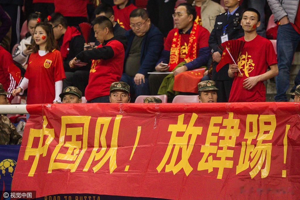 金坟哉说要“以暴制暴”，韩国人其实是怕了。

他们表面上是怕我们的粗野踢法，因为
